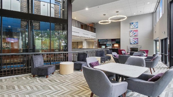 Holiday Inn Chicago Northwest/Crystal Lake/Convention Center image 13