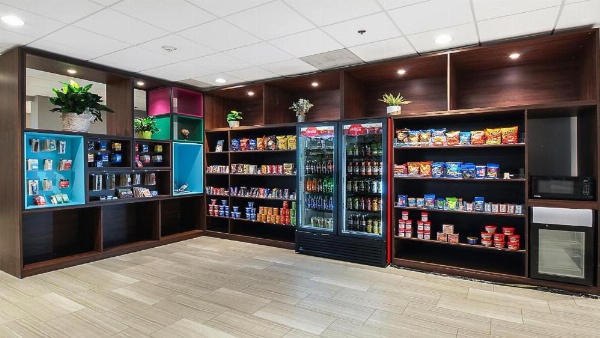 Holiday Inn Chicago Northwest/Crystal Lake/Convention Center image 20